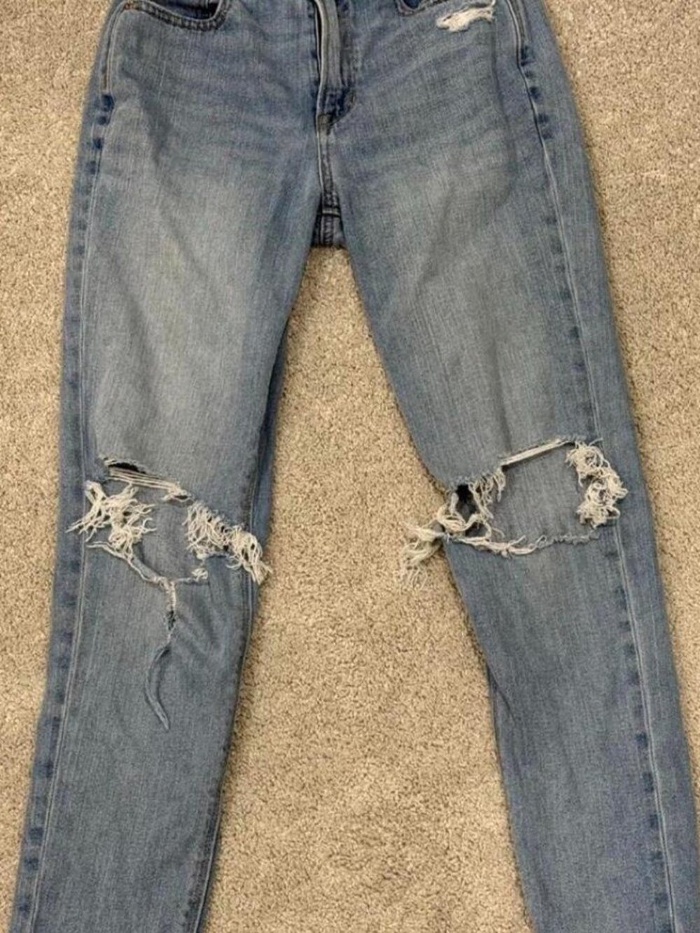 American Eagle Distressed Mom Jeans Women’s 0 Regular